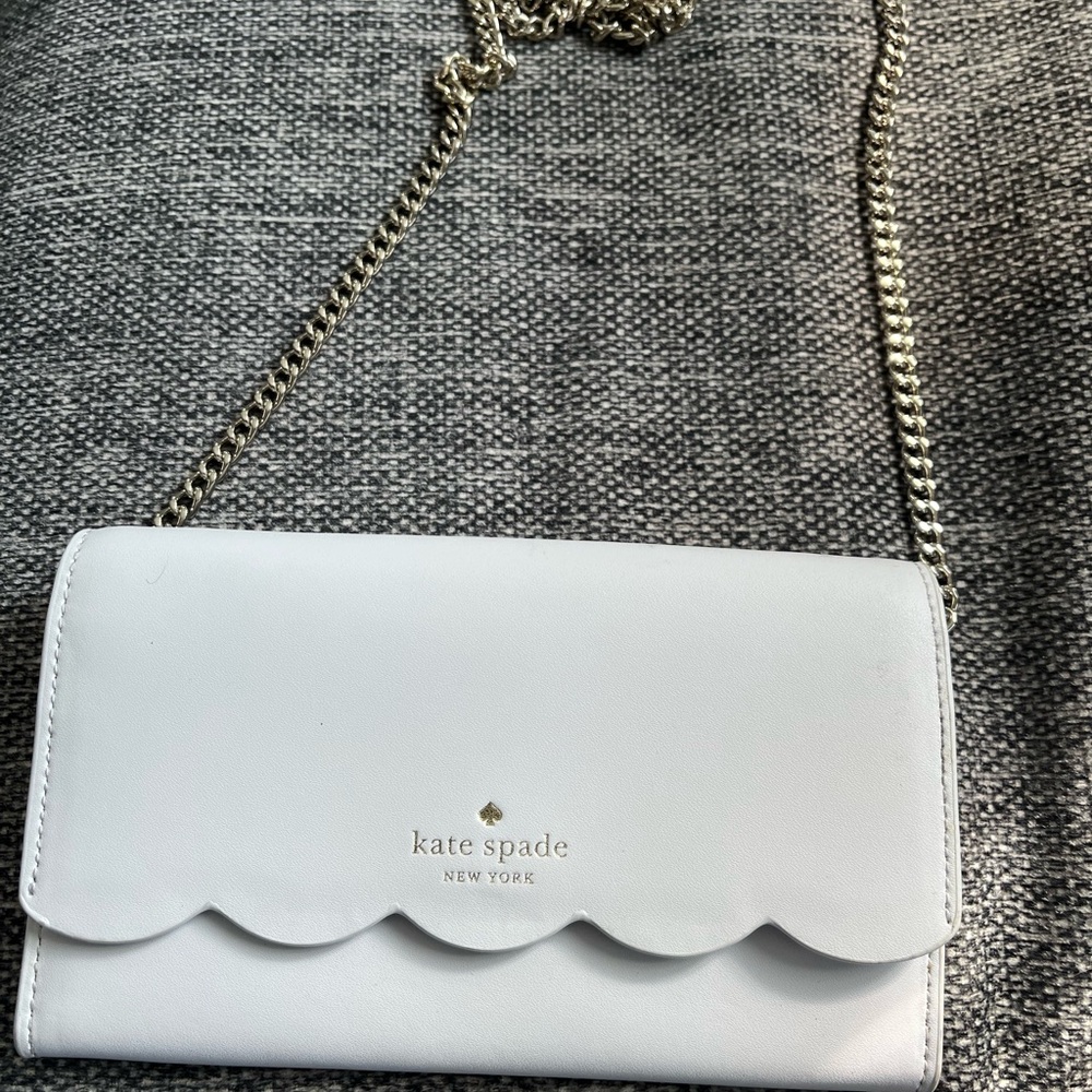 Kate Spade White Crossbody Bag with Gold Chain